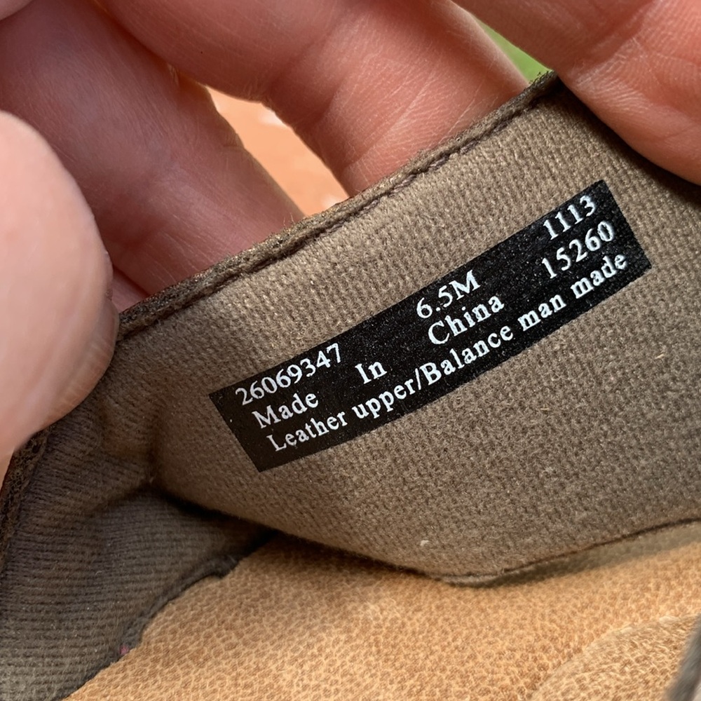 Clarks Leather Uppers Copper Studded Sandals size 6.5 - Picture 8 of 12